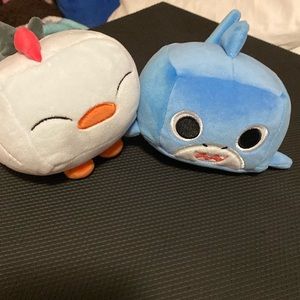 2 pet sim X plushies